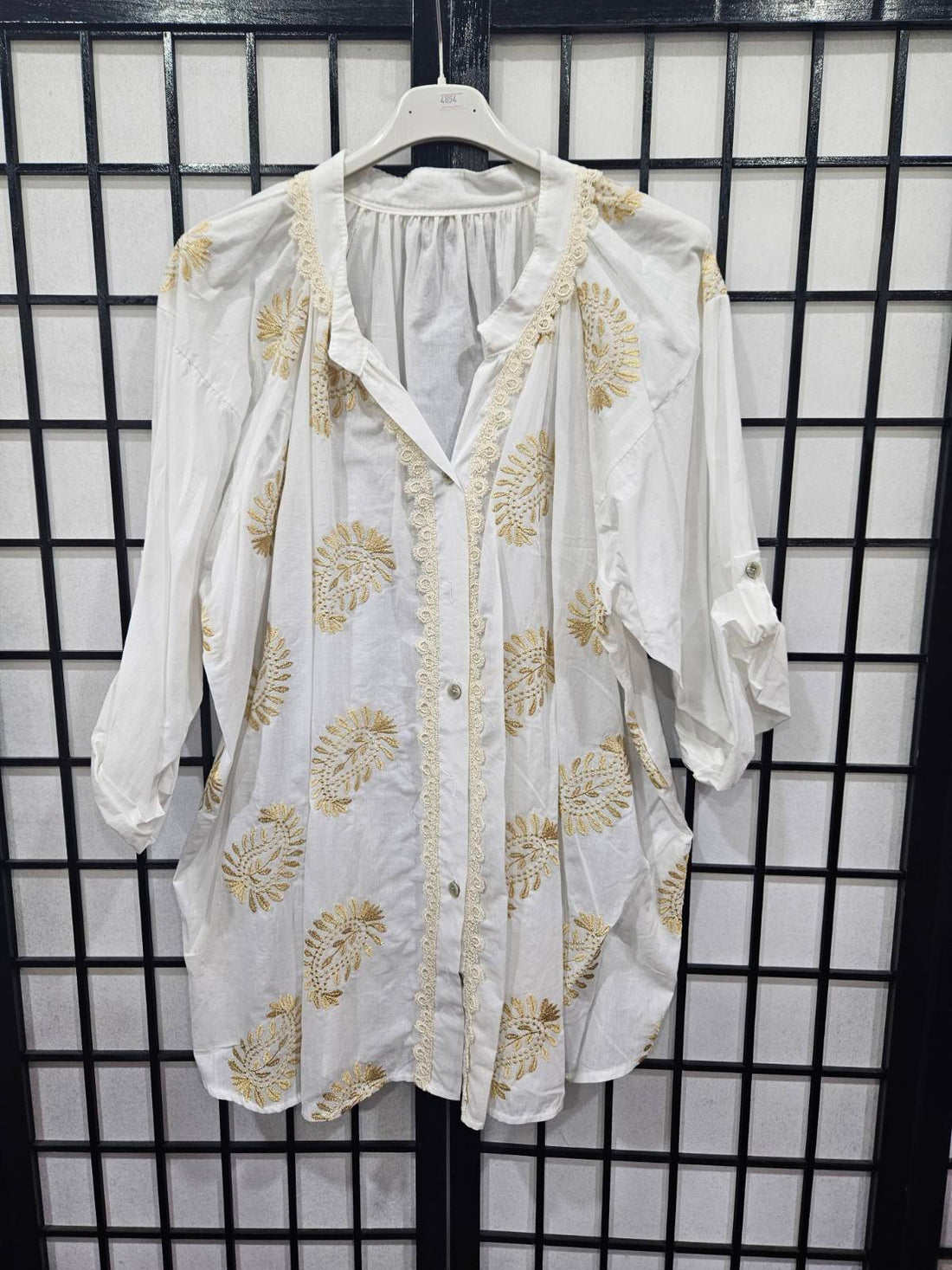 Italian Shirt With Lace Detail And Gold Embroidery - 4854